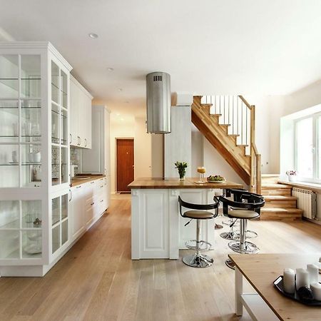 #Stayhere 3Bdr Modern & Stylish Apartment - Heart Of Old Town By Houseys Vilnius Ngoại thất bức ảnh