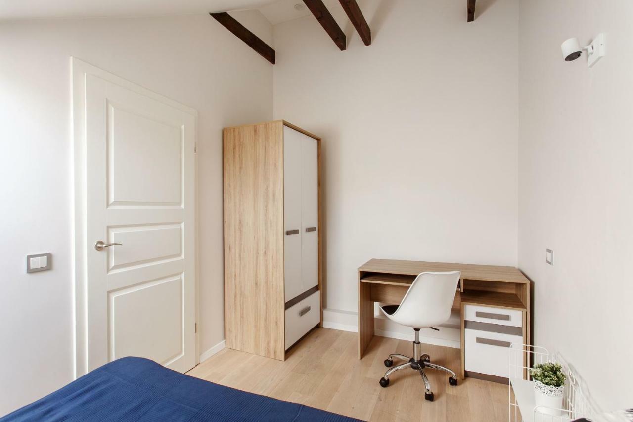 #Stayhere 3Bdr Modern & Stylish Apartment - Heart Of Old Town By Houseys Vilnius Ngoại thất bức ảnh