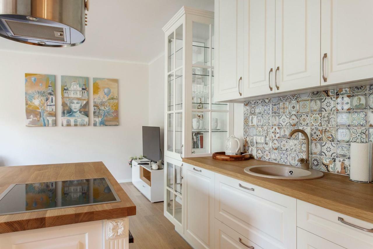 #Stayhere 3Bdr Modern & Stylish Apartment - Heart Of Old Town By Houseys Vilnius Ngoại thất bức ảnh