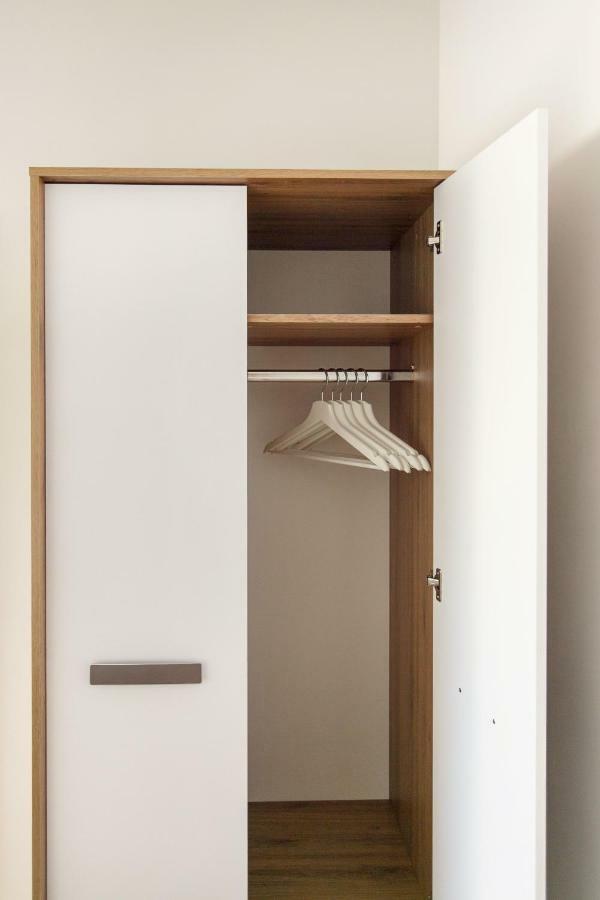 #Stayhere 3Bdr Modern & Stylish Apartment - Heart Of Old Town By Houseys Vilnius Ngoại thất bức ảnh