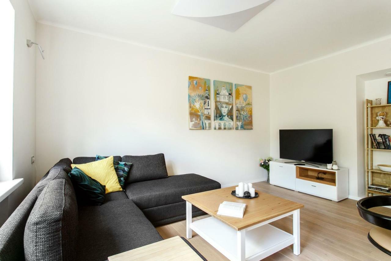 #Stayhere 3Bdr Modern & Stylish Apartment - Heart Of Old Town By Houseys Vilnius Ngoại thất bức ảnh
